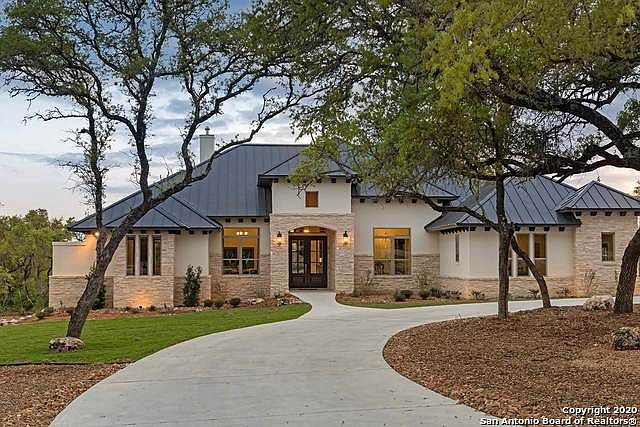 1st image of 131 River Chase Dr