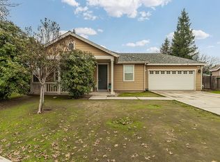 2352 N Thompson Ave, Reedley, CA 93654