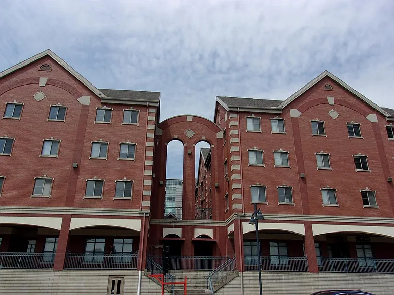 325 E College St #1611 — Photo 1