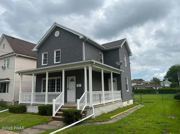 28 Manhattan St, Ashley, PA 18706