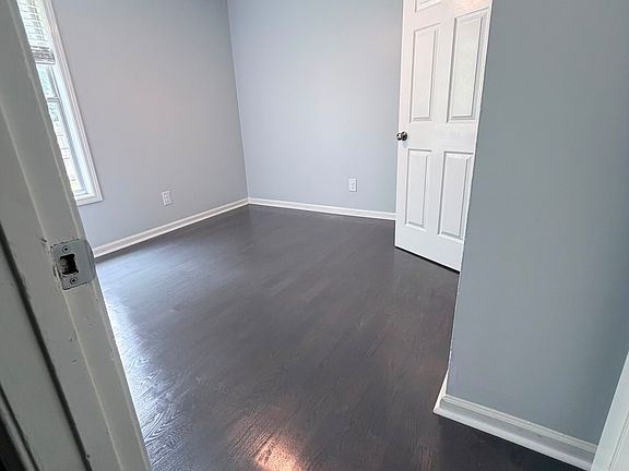 4th image of 739 1st St