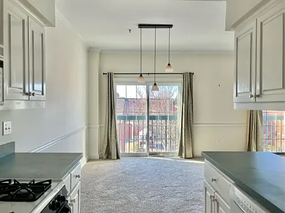 212 Middle Street - 303 — Photo 2