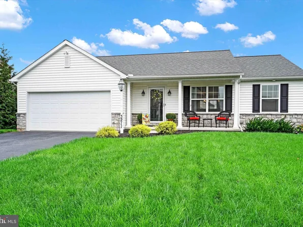 3211 Kiersten Dr, Dover, PA 17315