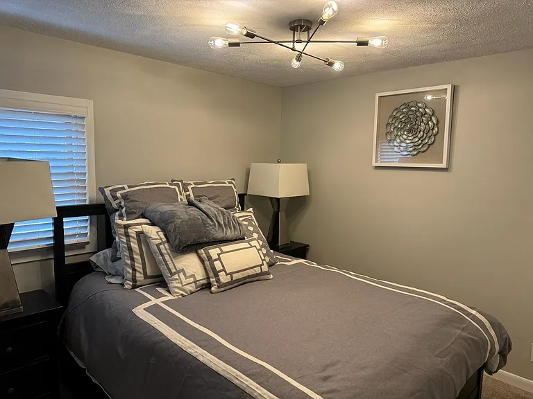 5271 Wayne Rd — Photo 7
