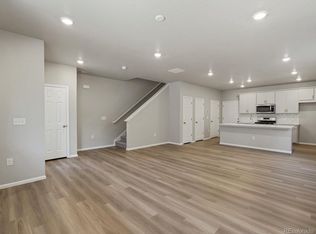 22261 E 7th Pl, Aurora, CO 80018