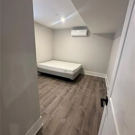168 Mac Gregor St — Photo 2