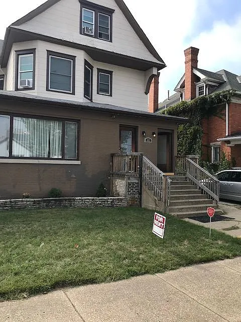 Studio, 650 sqft, $1,100 — Photo 3