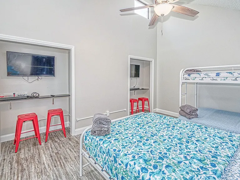 430 Grail Ct — Photo 16