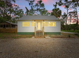 209 10th St SE, Steinhatchee, FL 32359