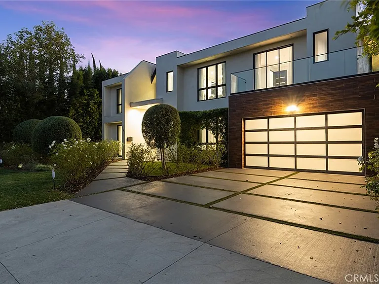 4545 Stern Ave — Photo 48