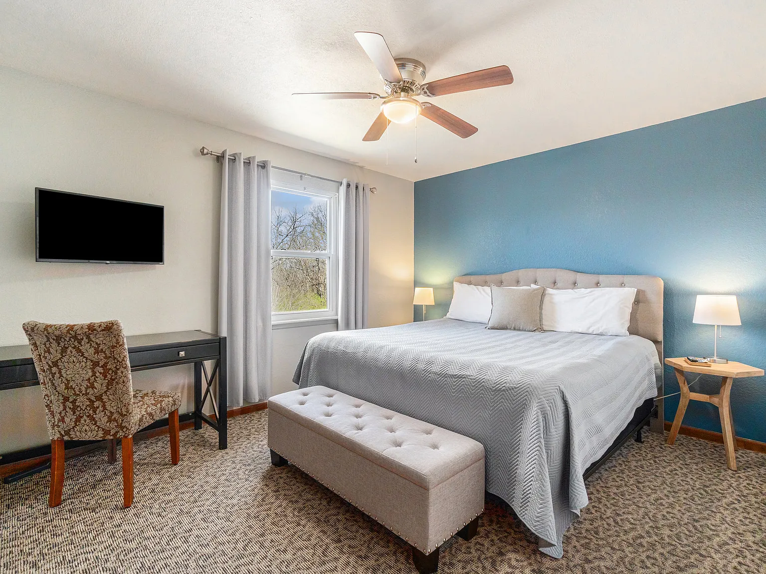 3 bed, 2.5 bath, 1500 sqft, $3,500 — Photo 3