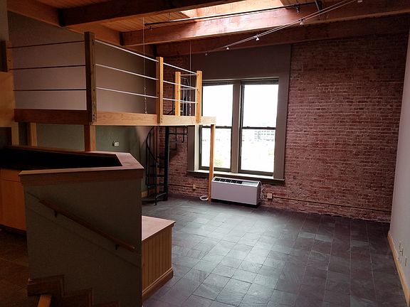 3rd image of 308 W 8th St APT 710