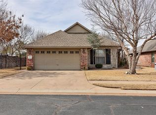 17805 Griffin Gate Dr, Edmond, OK 73012