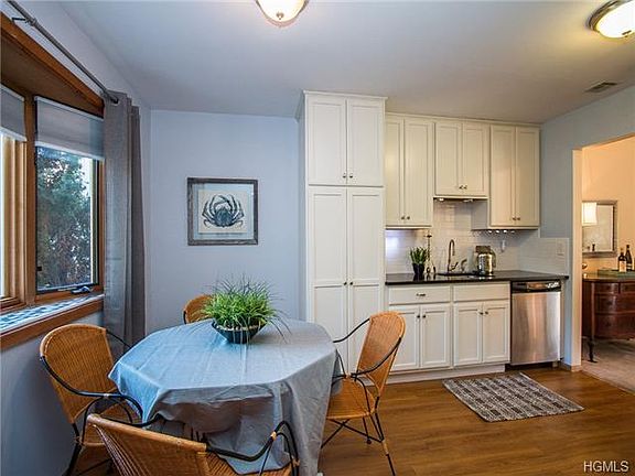 4th image of 165 Eagleton Dr Unit 165