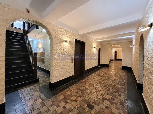 Rented by Sovereign Associates | media 17