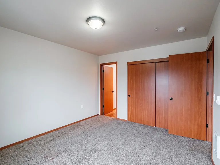 Aspen Place Apartments — Photo 93