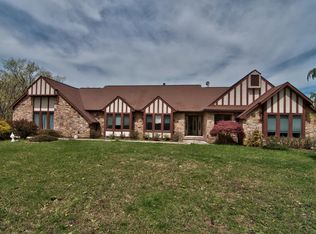 Elmhurst Blvd, Moscow, PA 18444