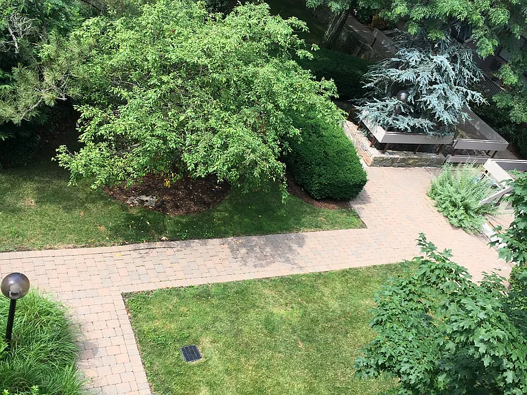 1465 E Putnam Ave #414 — Photo 21