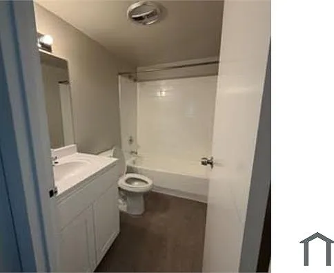 1 bed, $1,640 — Photo 4
