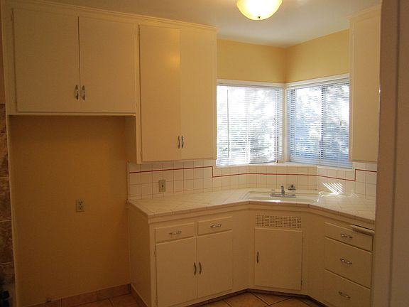 4th image of 3401 Gaviota Avenue # Fl 1ST