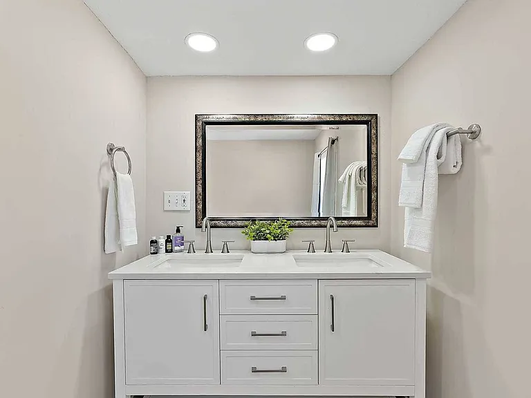 5912 Bartlett Blvd — Photo 40