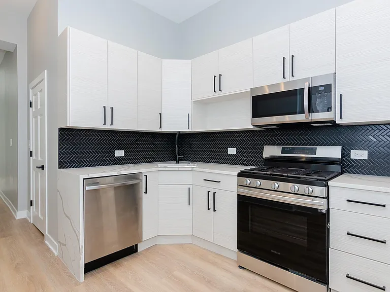 1104 W Taylor St #2R — Photo 2