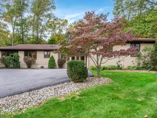 185 Lake Dr, Wayne Twp., NJ 07470