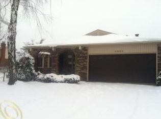 44868 N Spring Dr, Canton, MI 48187