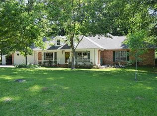 104 Woodridge Cir, Pineville, LA 71360
