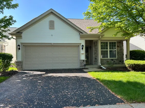 2515 Rolling Ridge Ln, Elgin, IL 60124