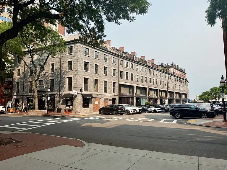 170 Commercial St #4 — Photo 14