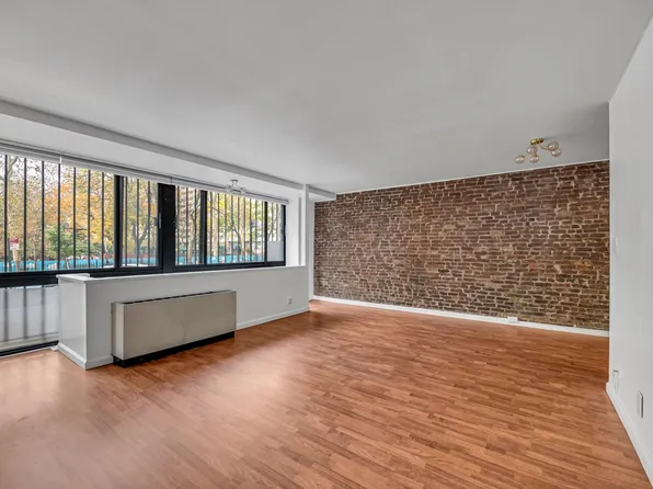 77 Bleecker Street image 9 of 27