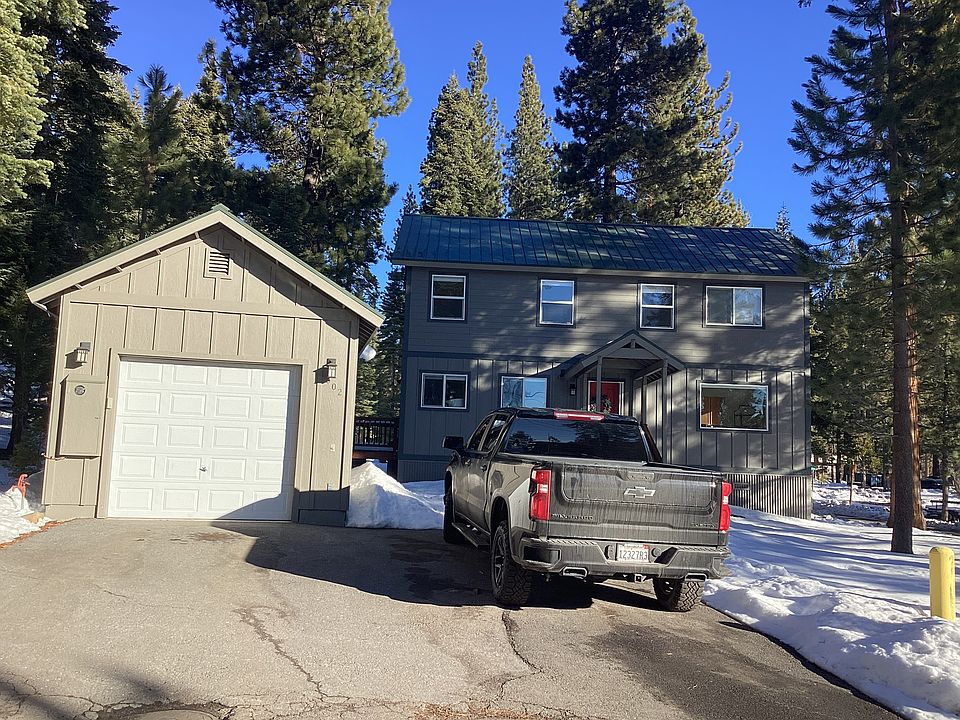 1st image of 302 Olive St
