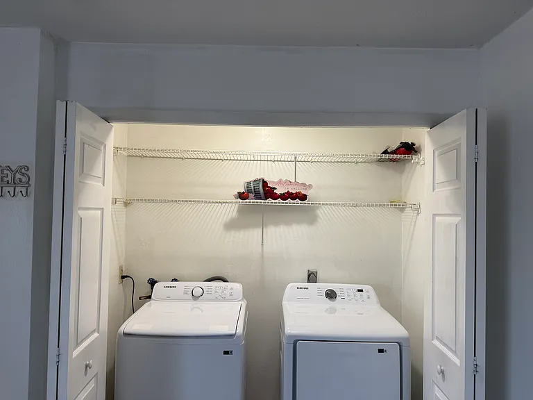 912 SE 13th St #3 — Photo 16