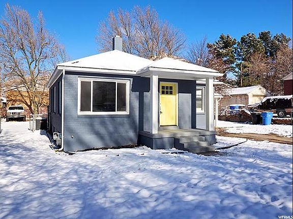 2nd image of 3241 E Marie Ave