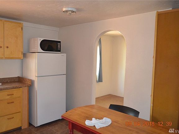 3rd image of 20 N Carp Pl S