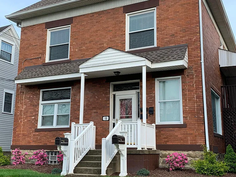 18 Maplewood Ave #2 — Photo 1