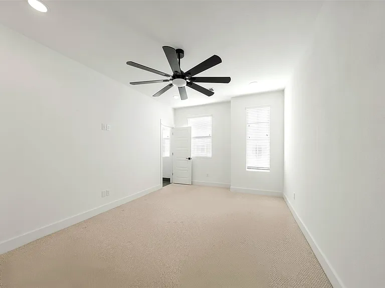 412 Neyland St #C — Photo 20