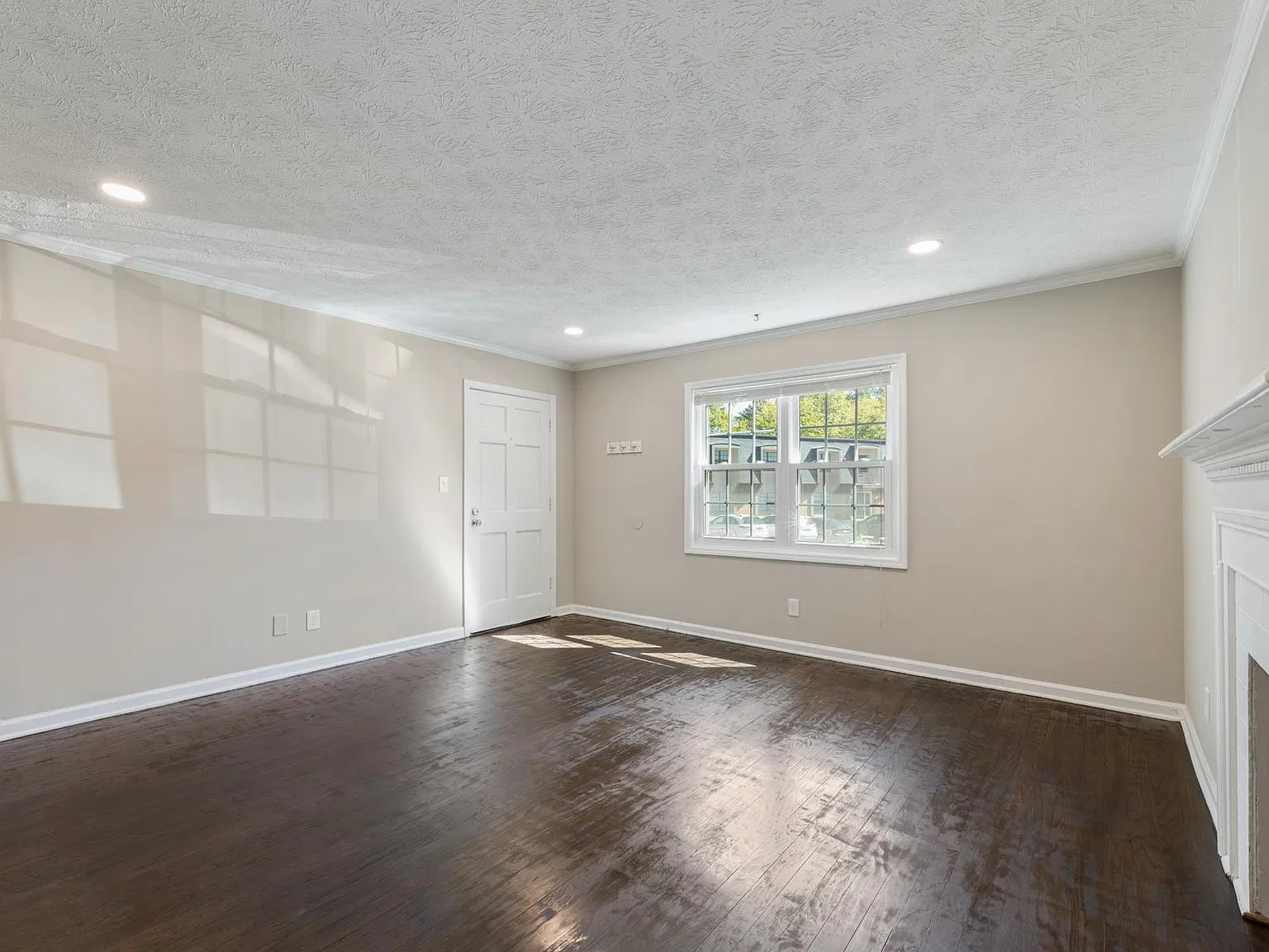 2 bed, 1408 sqft, $1,835 — Photo 4