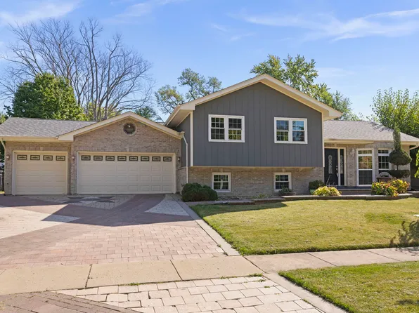 601 Lincoln Ave, West Chicago, IL 60185