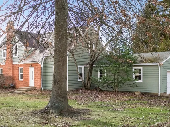 450 W Highland Dr, Zanesville, OH 43701