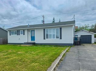915 Bartlett Drive, Labrador City, NL A2V2N3