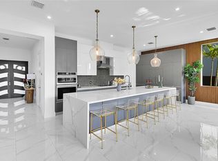 12300 Rhino Oaks Drive, Davie, FL 33325