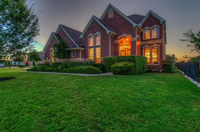 Welcome to 101 Hensley Circle in The Ridge at Alta Vista