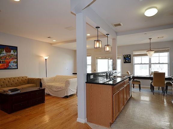 3rd image of 188 White Sands Way