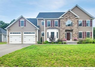 11 Shady Ln, Cromwell, CT 06416