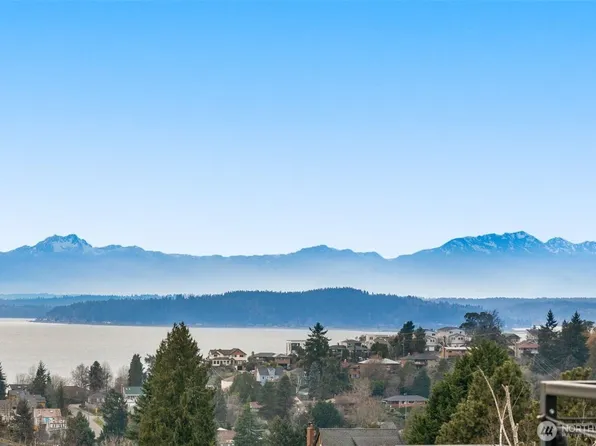 4855 42nd Avenue SW #B, Seattle, WA 98116