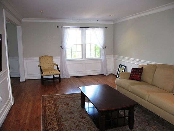 4th image of 5842 Edson Ln