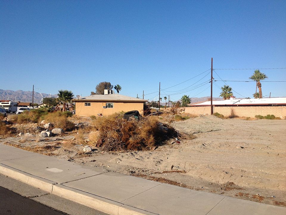 2nd image of 213 W Avenida Cerca