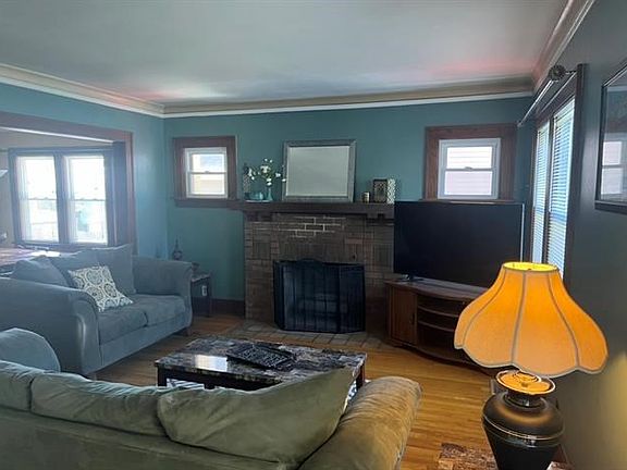 5th image of 2724 Renick St